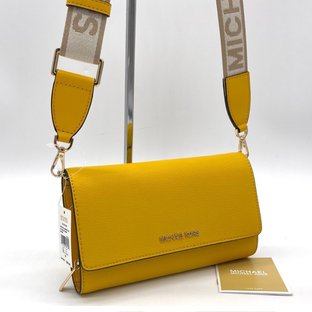 Michael Kors Jet Set Large Leather Crossbody
Bag Jasmine yellow